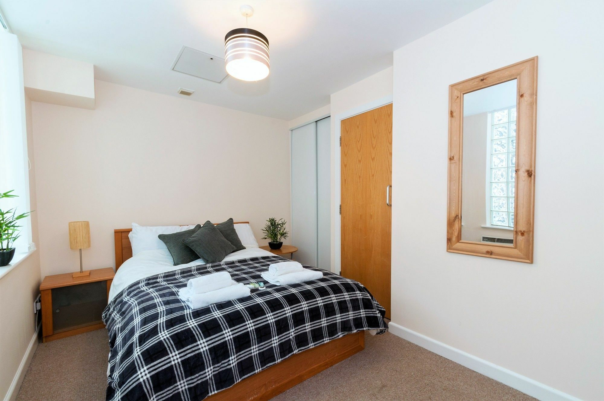 Greek Street Suites Leeds  Exterior photo